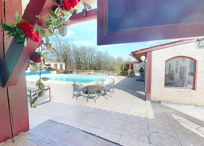 Le Clos Des Dryades G לינה וארוחת בוקר Vers (Lot)