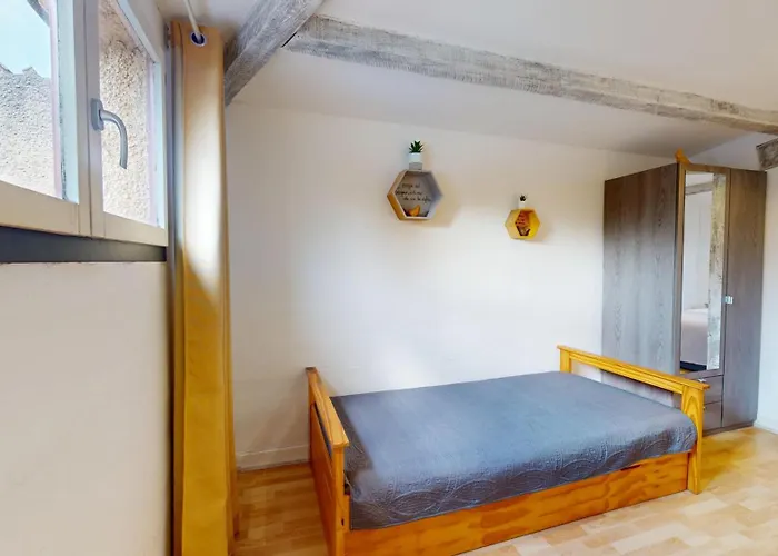 Le Clos Des Dryades G לינה וארוחת בוקר 3*