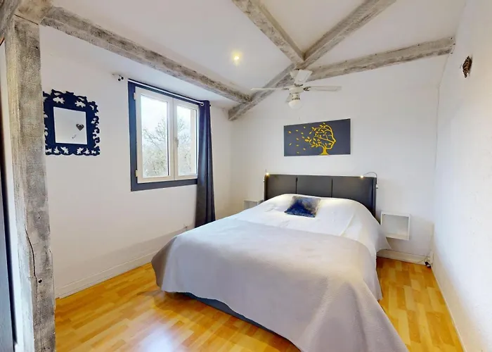 Le Clos Des Dryades G Vers (Lot)