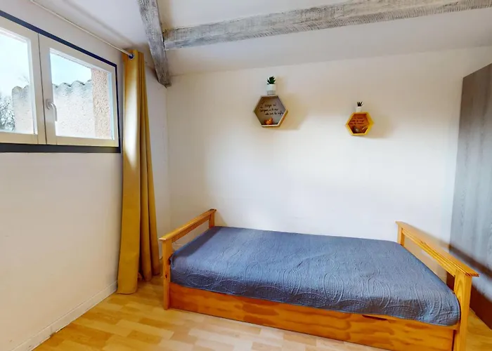 Le Clos Des Dryades G לינה וארוחת בוקר