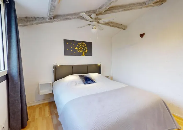 לינה וארוחת בוקר Le Clos Des Dryades G 3*