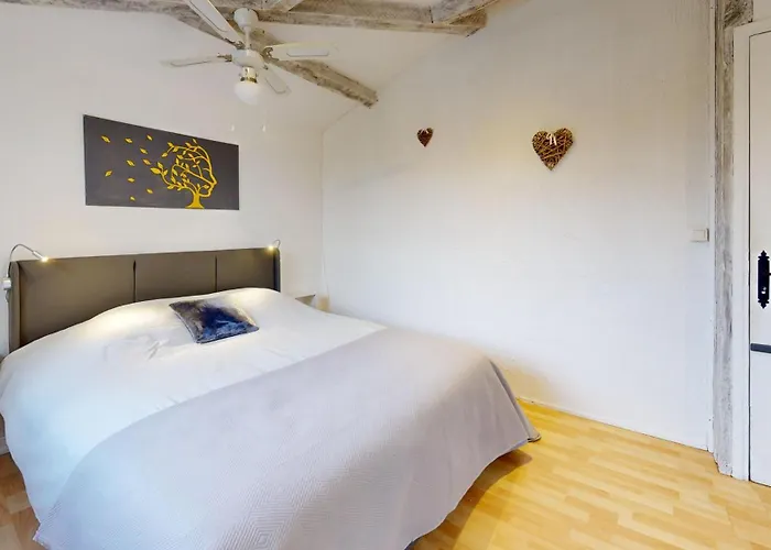 Le Clos Des Dryades G 3* Vers (Lot)